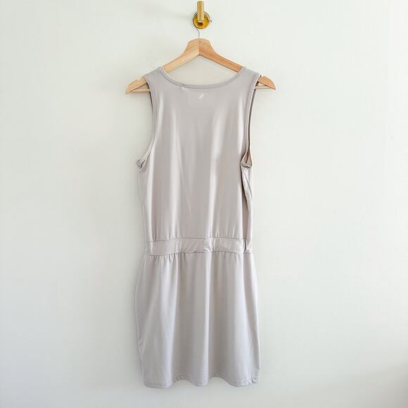 Sporty light grey dress with adjustable string - Picture 6 of 8